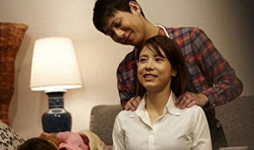 我家的保姆在线观看,揭秘家庭日常温馨瞬间  第1张